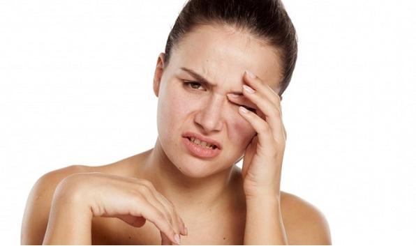 Mắt trái giật là điềm gì? 6 Nguyên nhân nháy mắt trái liên tục