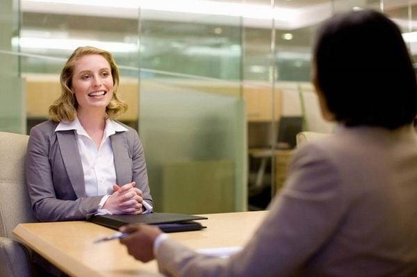 Đi phỏng vấn nên mặc gì để ghi điểm trong mắt nhà tuyển dụng?