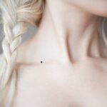 Nốt ruồi trên vai có ý nghĩa gì? Vận mệnh nam nữ sở hữu nốt ruồi trên vai ra sao?