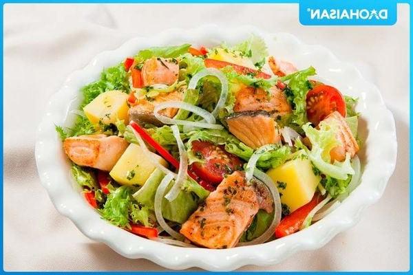 5 cách làm salad cá hồi thanh đạm, giảm cân hiệu quả