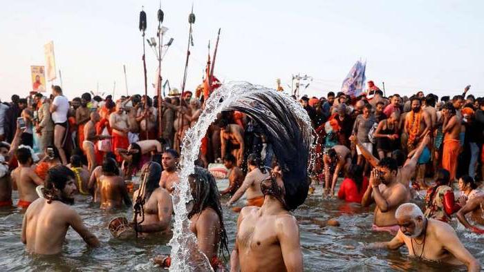 Lễ hội tắm sông được tổ chức hàng năm tại ấn độ
