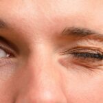 Mắt phải giật ở nữ và nam là điềm báo tốt hay xấu? Giải mã ý nghĩa mắt co giật theo tâm linh và khoa học