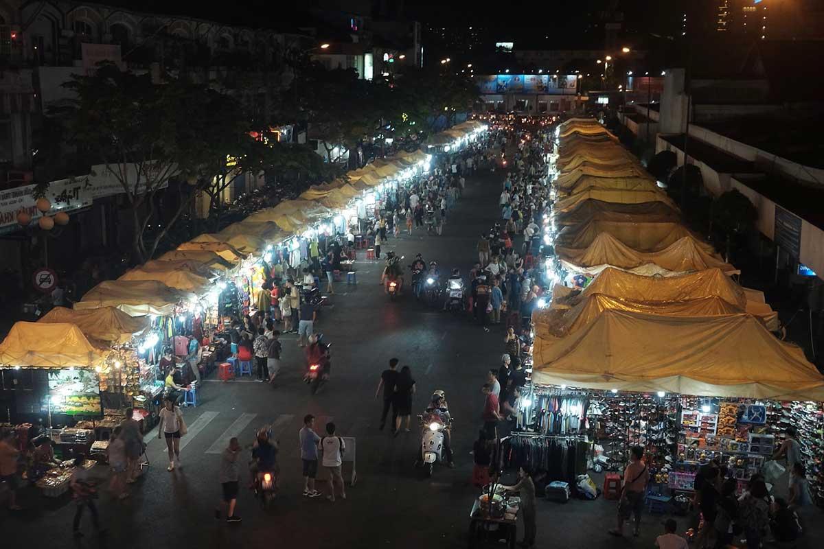 Ben Thanh Night Market & Street Food Market